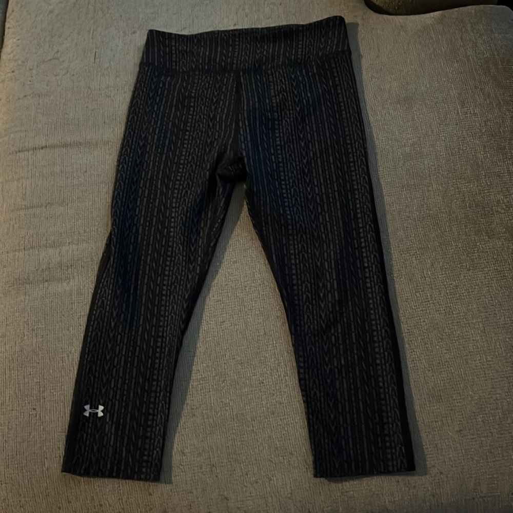 Under Armour Compression Legging Capris - image 1